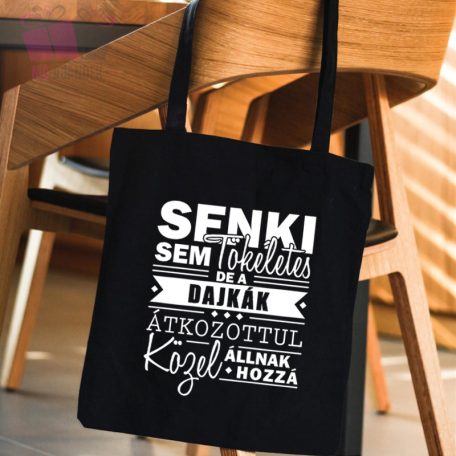 egyedi feliratos neves szoveg taska vaszonszatyor bolcsode ovoda ajandek best hero szuperhos
