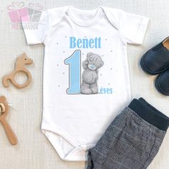 Szürke maci minta lufis egyedi neves szülinapi body