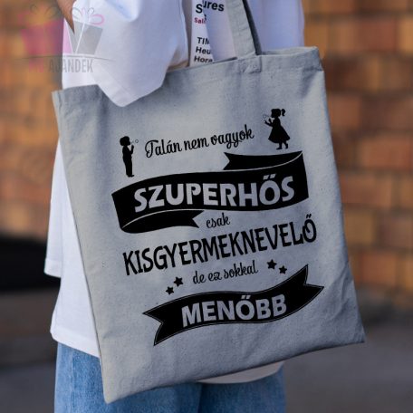 egyedi feliratos neves szoveg taska vaszonszatyor bolcsode ajandek best hero szuperhos felugyelo