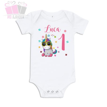 egyedi-neves-feliratos-unikornis egyszarvú-mintás-szülinapi-body-gyermek-póló-mese rajzfilm