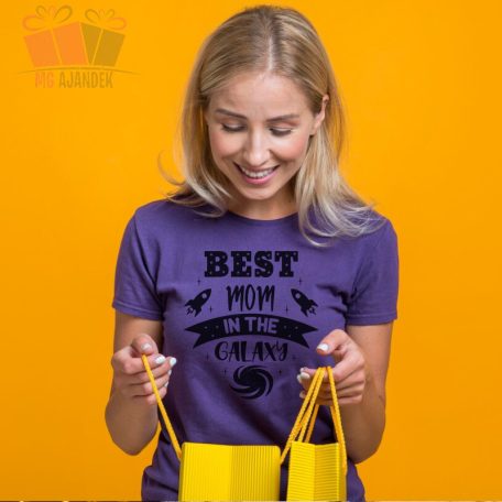 Best Mom galaxis  A legjobb Anya feliratos póló-anya leszek-baba születik