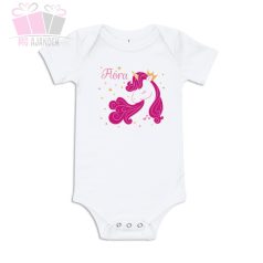 egyedi-neves-feliratos-unikornis egyszarvú-mintás-szülinapi-body-gyermek-póló-mese rajzfilm