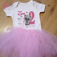 egyedi lepke feliratos éves lettem cica_mintás_body_saját_névvel-adatok pink