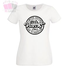 egyedi feliratos vicces humoros neves szamos szuletesnapi évforduló birthday tshirt